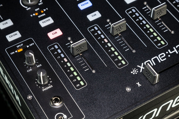 Allen & Heath XONE:43, DJ Mixer – House-Front